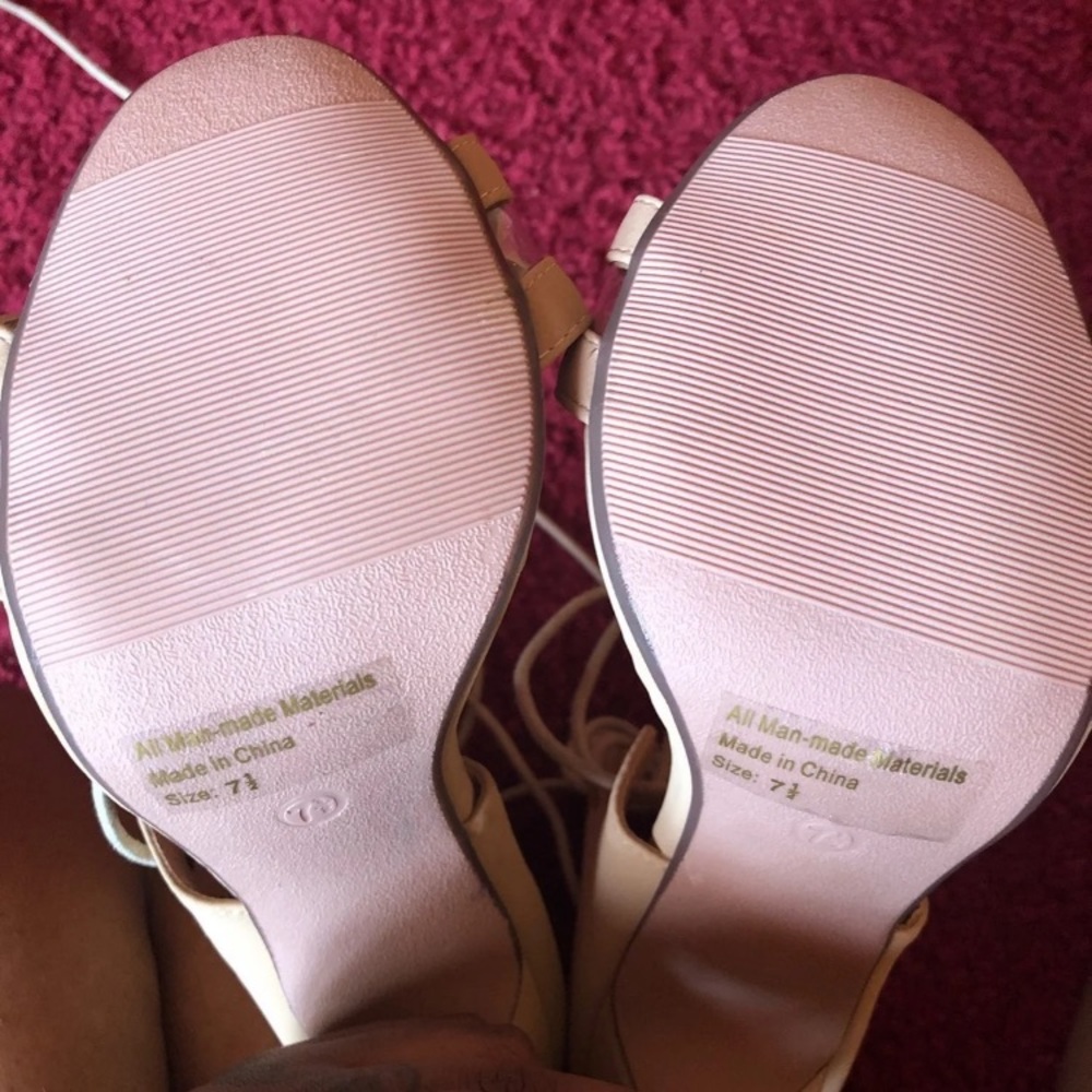 Heels - Picture 6 of 7